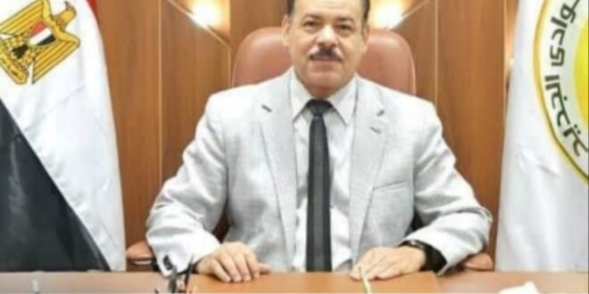 برعاية د. طنطاوي رئيس الجامعة وبدعم د. عبد السلام و د. عبد العزيز بكلية الآداب